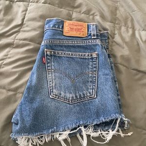 Levi’s 529 student jean shorts